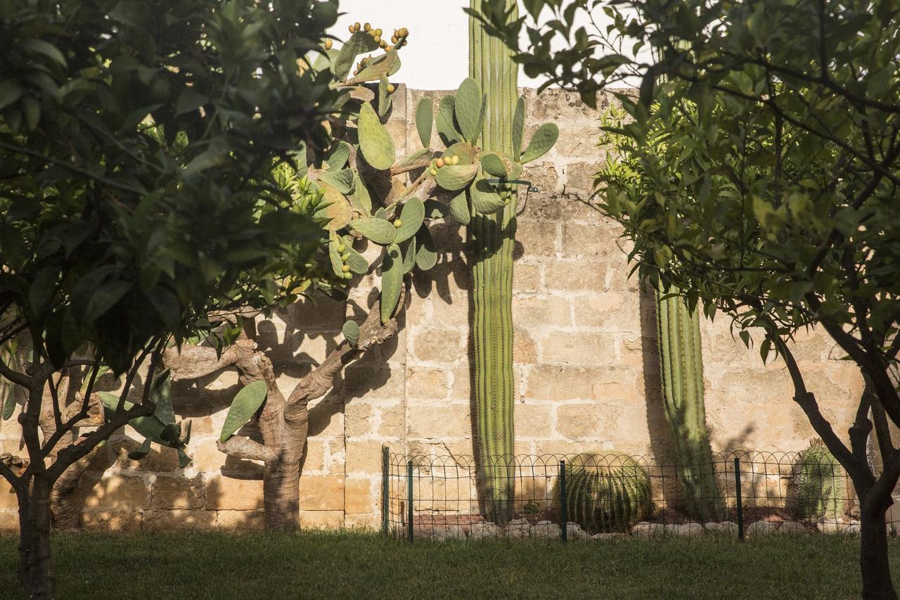 Palazzo Morisco Bed & Breakfast Gagliano del Capo Luaran gambar